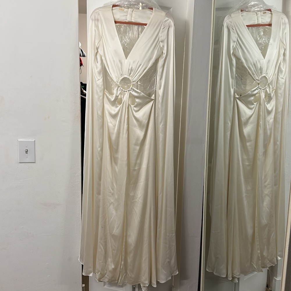 cult gaia Ivory Cutout Maxi Dress with Ring Detail - Picture 4 of 4